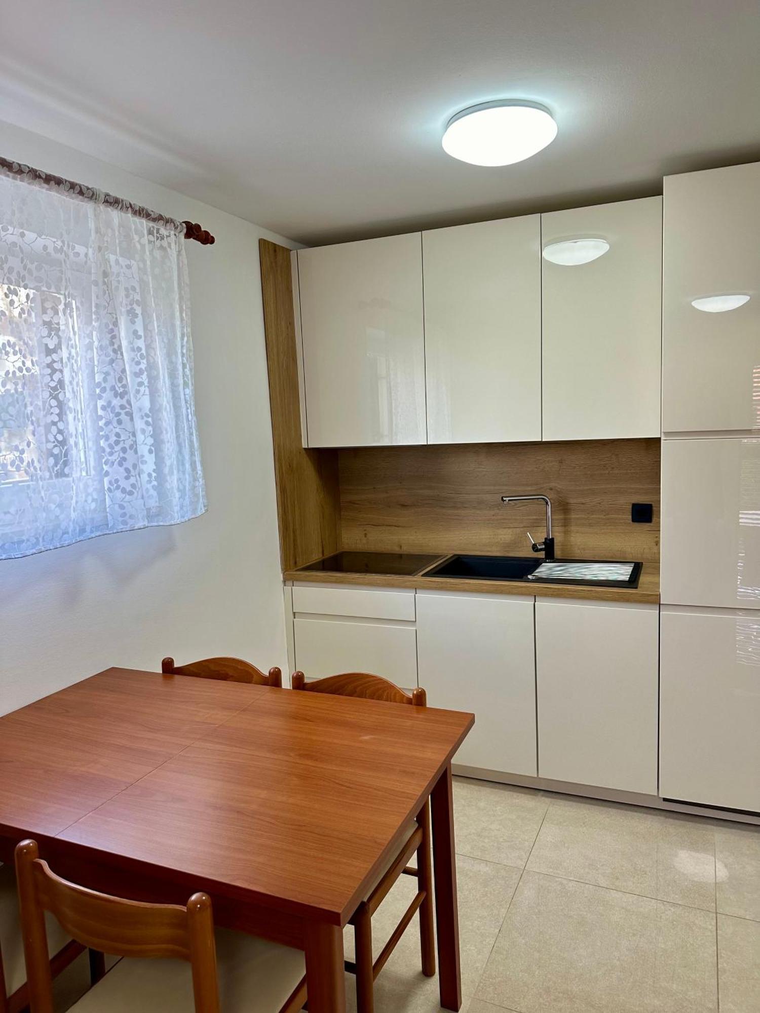 Apartment Sara Нівице Екстер'єр фото